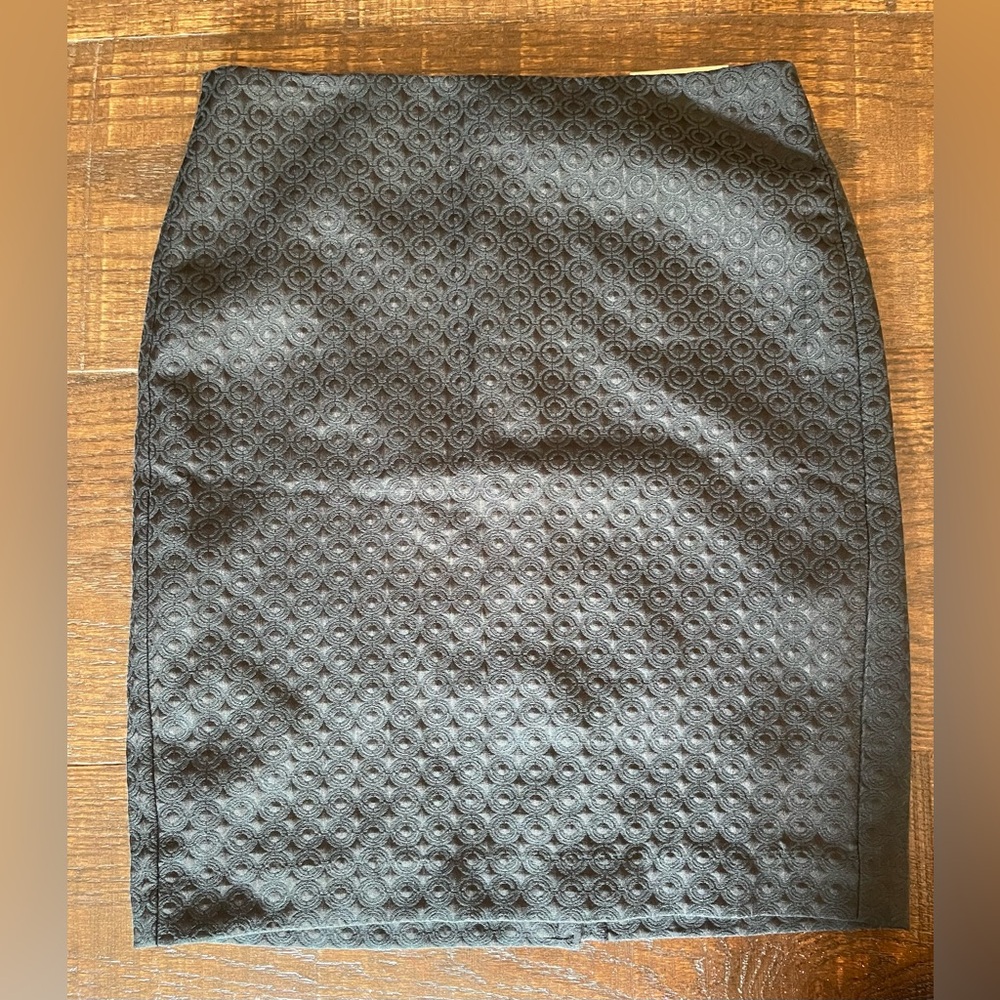 NWT Banana Republic pencil skirt, size 2